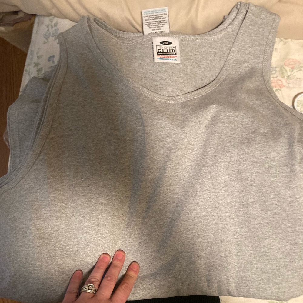 Men’s tank tops